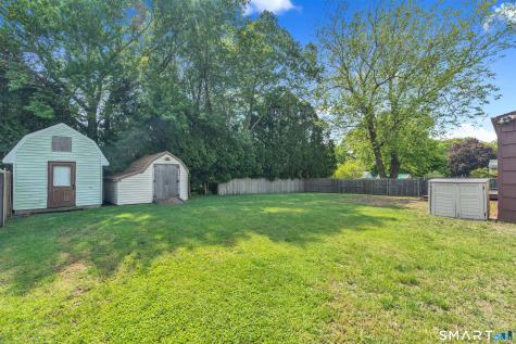 8 Chapel Hill Road Montville CT 06370