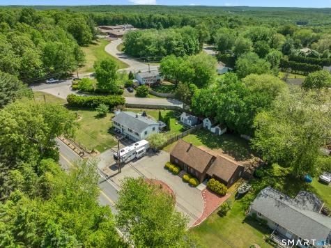 8 Chapel Hill Road Montville CT 06370