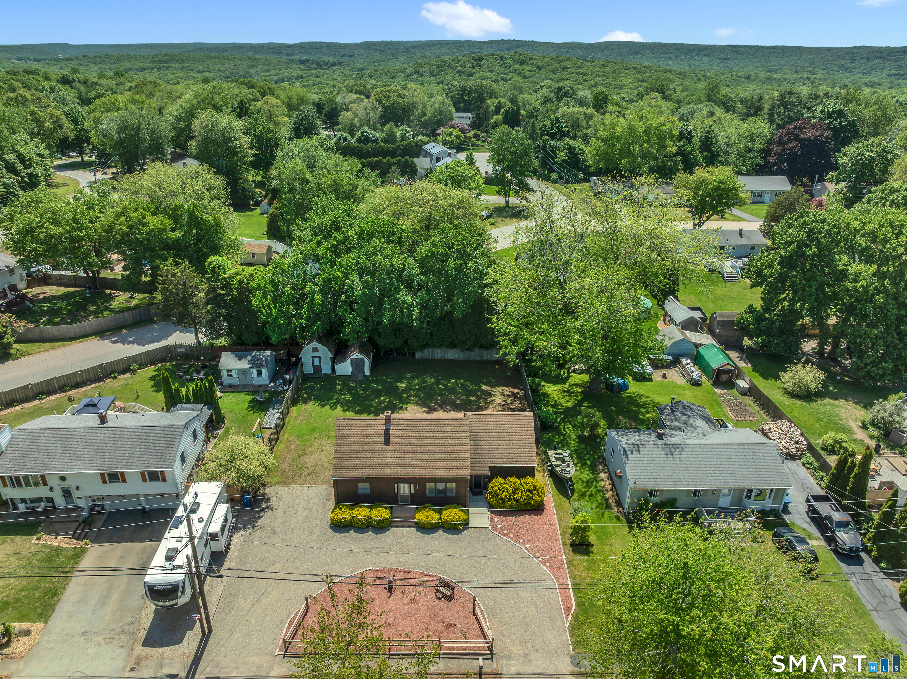 8 Chapel Hill Road Montville CT 06370