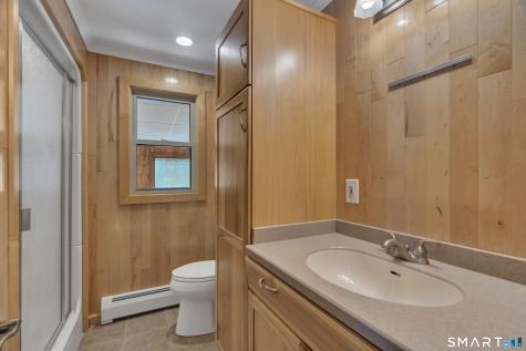 8 Chapel Hill Road Montville CT 06370