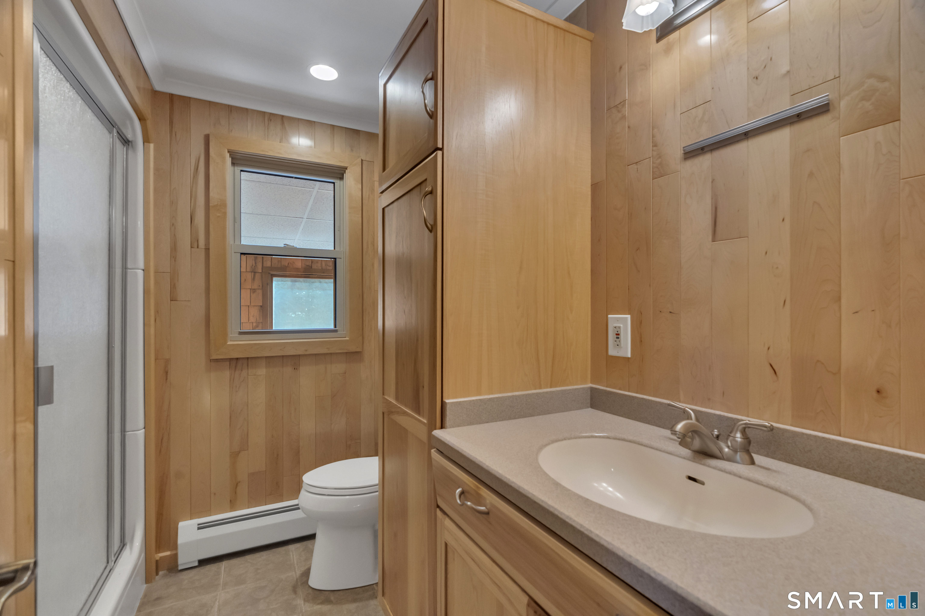 8 Chapel Hill Road Montville CT 06370