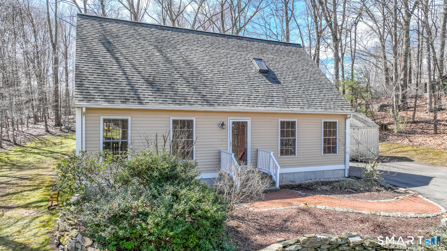 17 Flatbrook Road East Hampton CT 06424