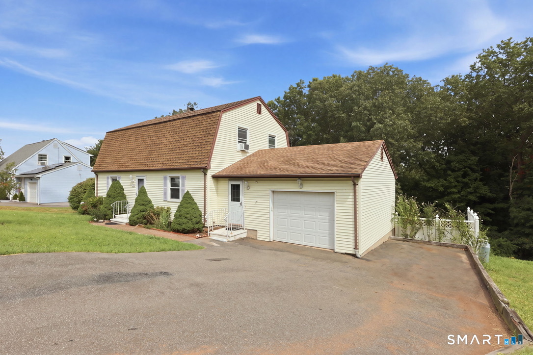 141 Cimarron Road Middletown CT 06457