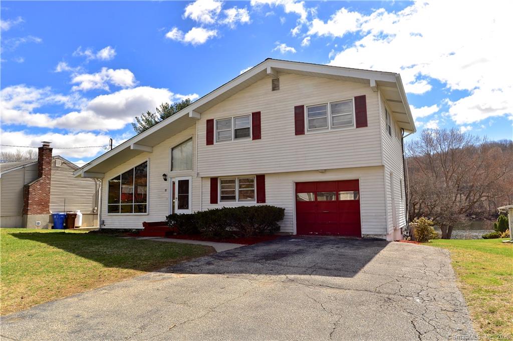 32 Fanny Street Shelton CT 06484