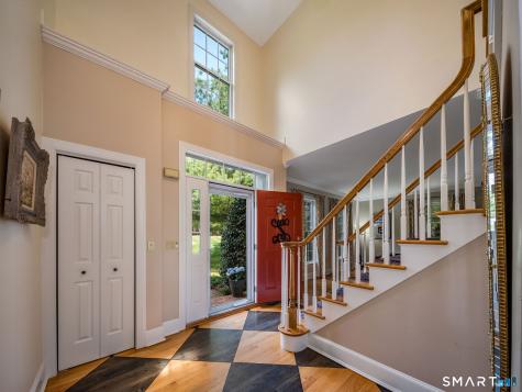 34 Beekman Place Madison CT 06443