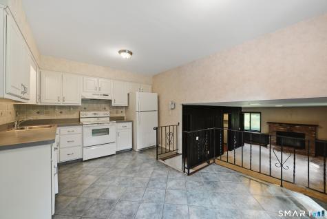 3 Mayflower Drive Brookfield CT 06804