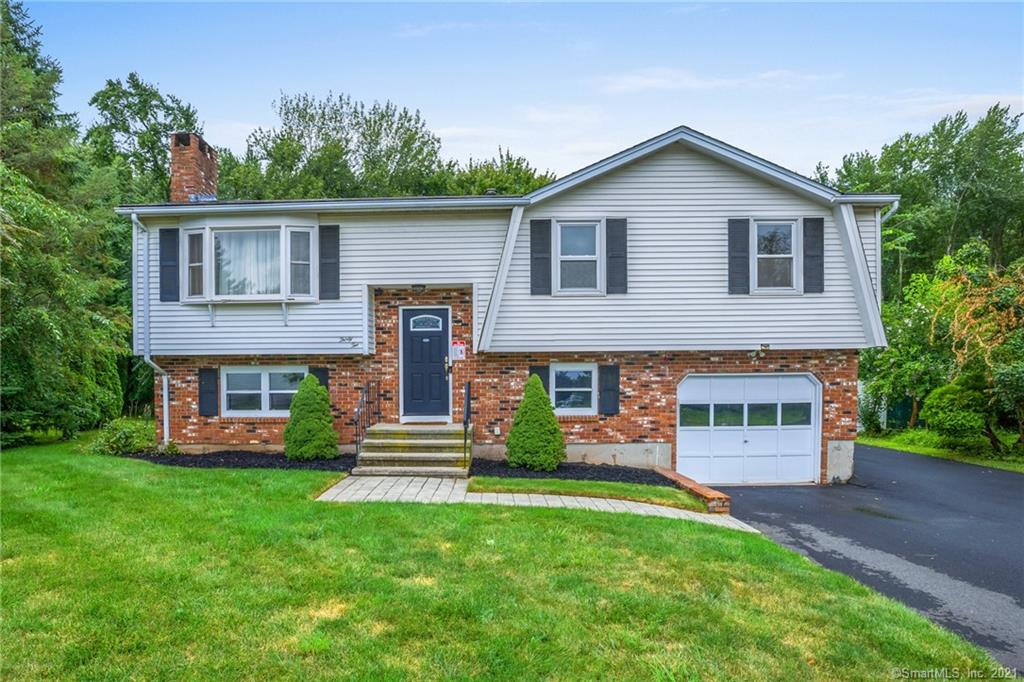 32 Cartpath Drive Meriden CT 06450