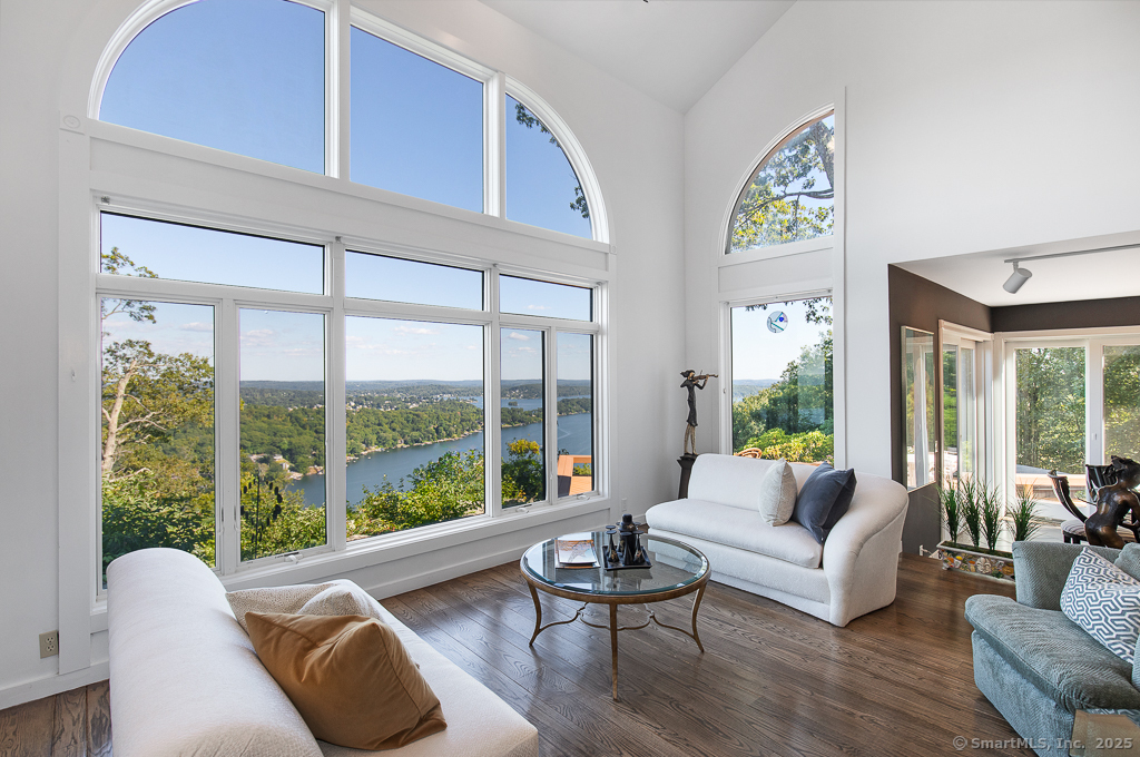 15 Alpine Road New Fairfield CT 06812