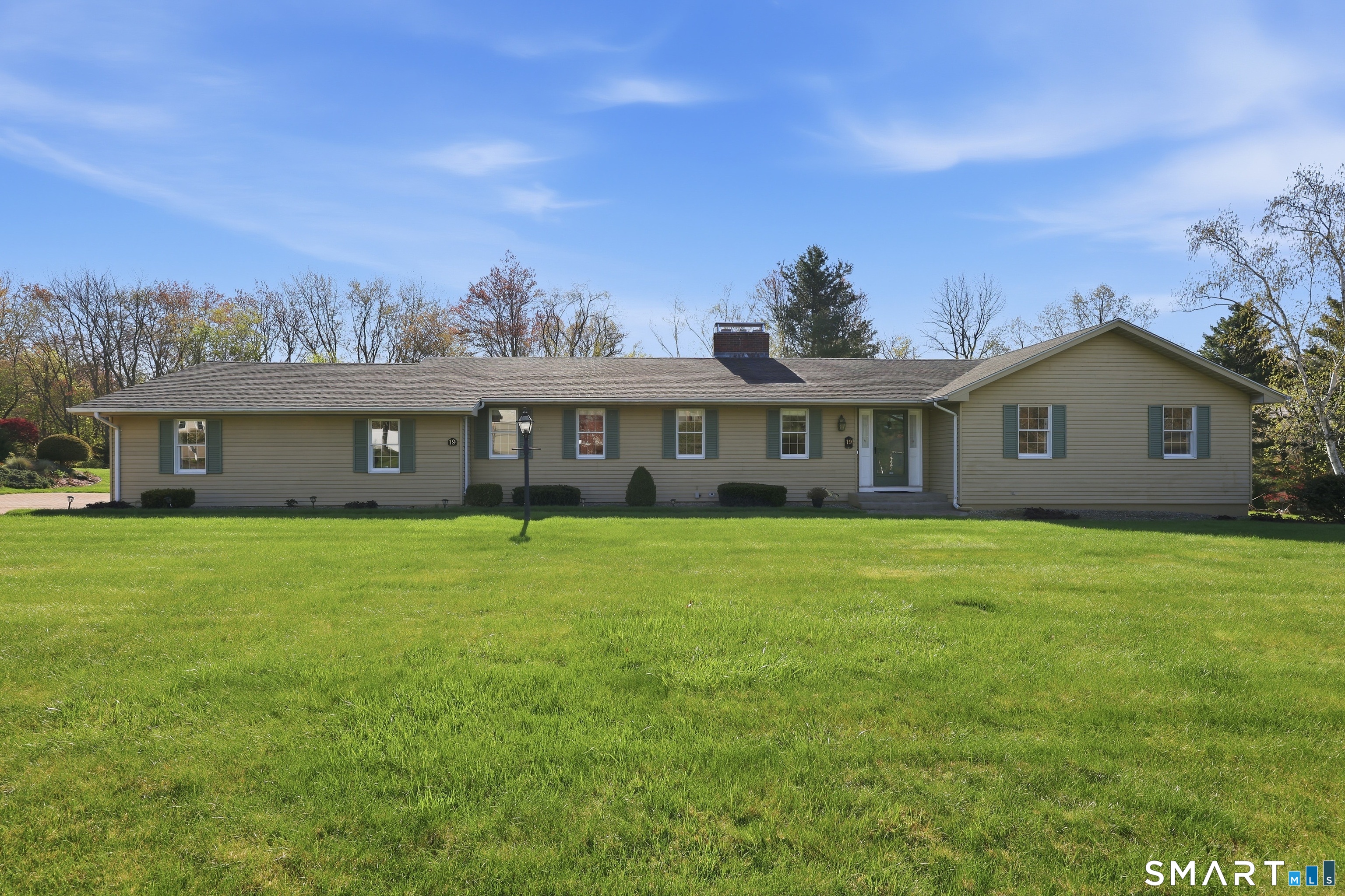 19 Andmar Lane South Windsor CT 06074