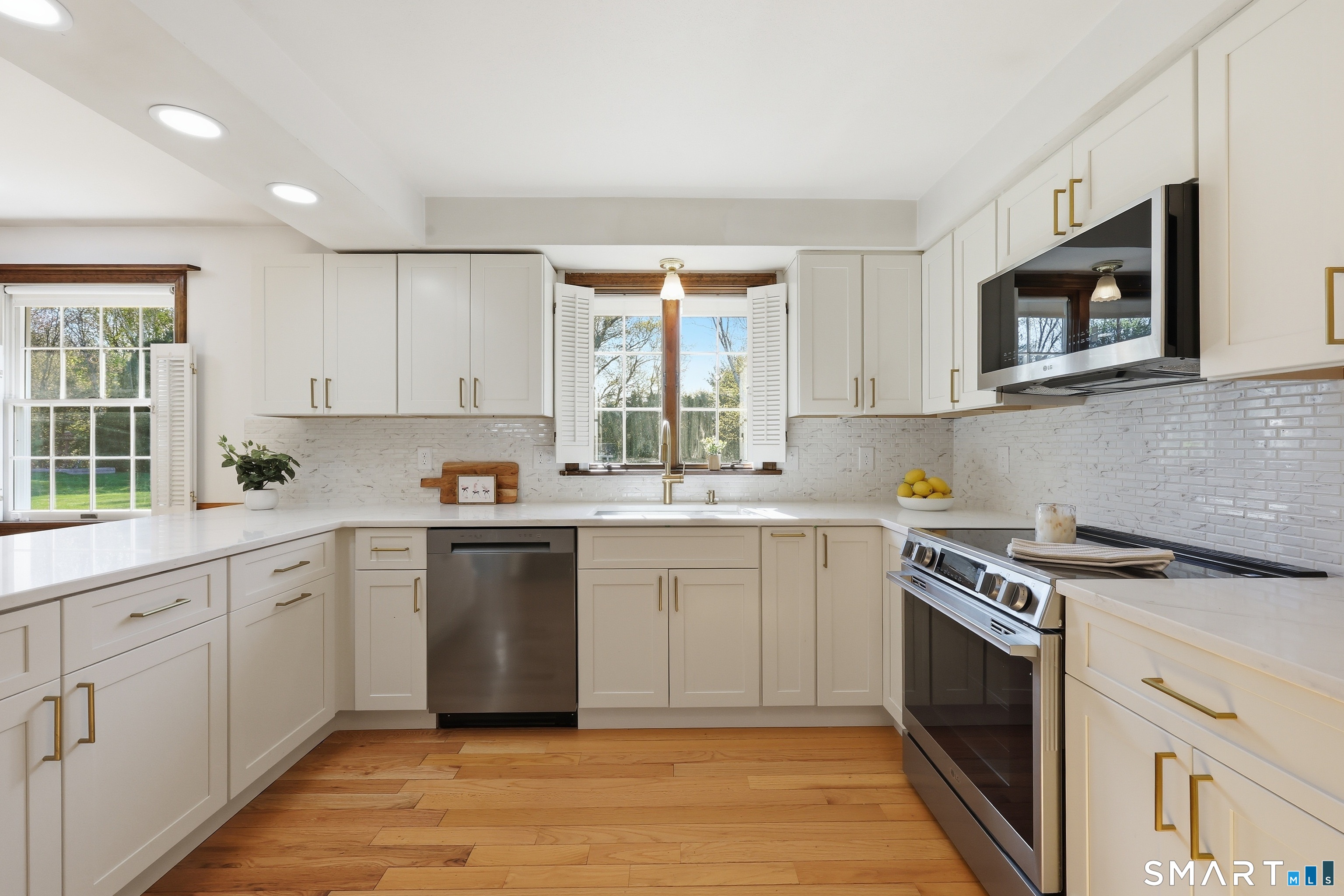 19 Andmar Lane South Windsor CT 06074