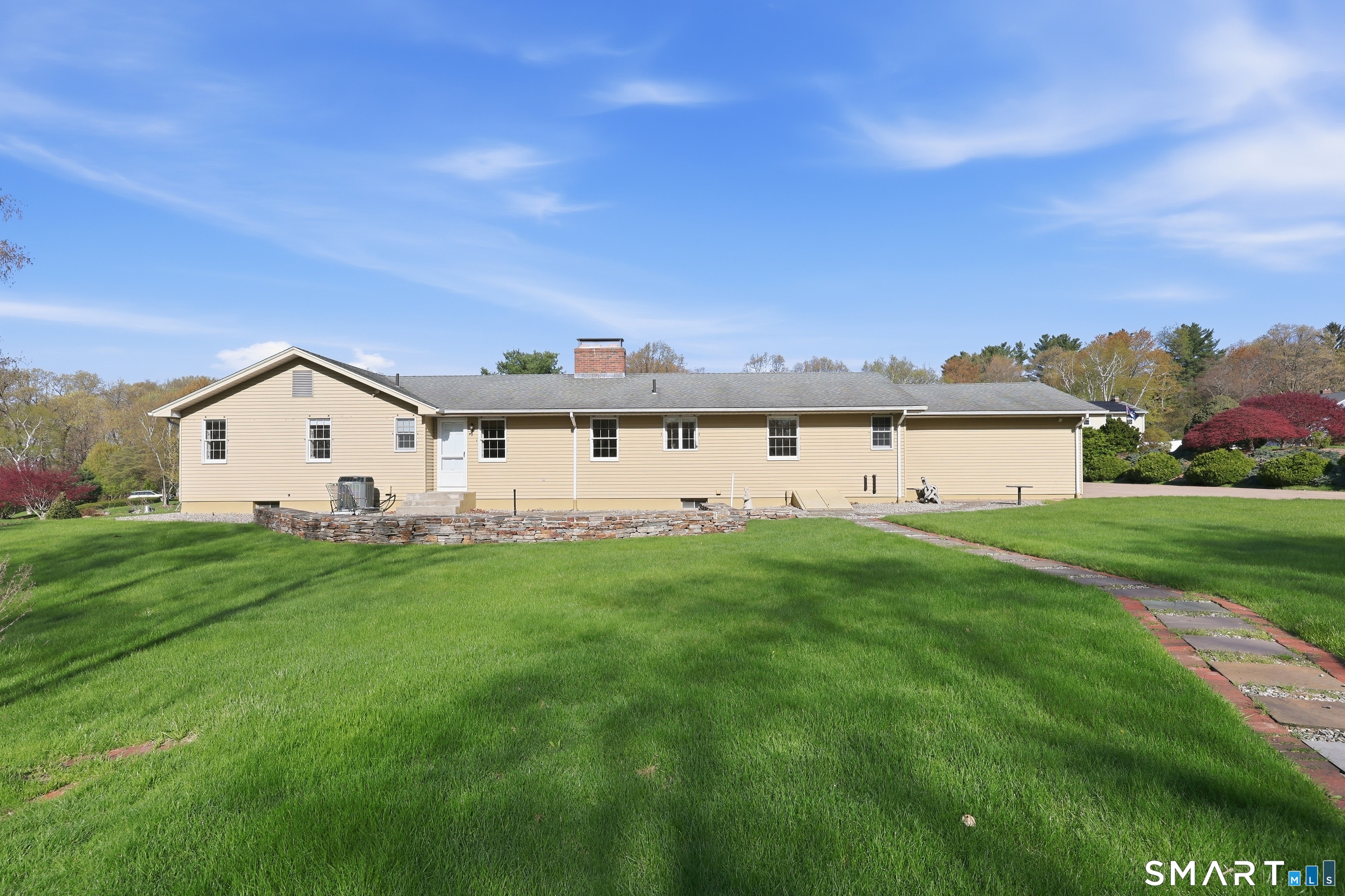 19 Andmar Lane South Windsor CT 06074