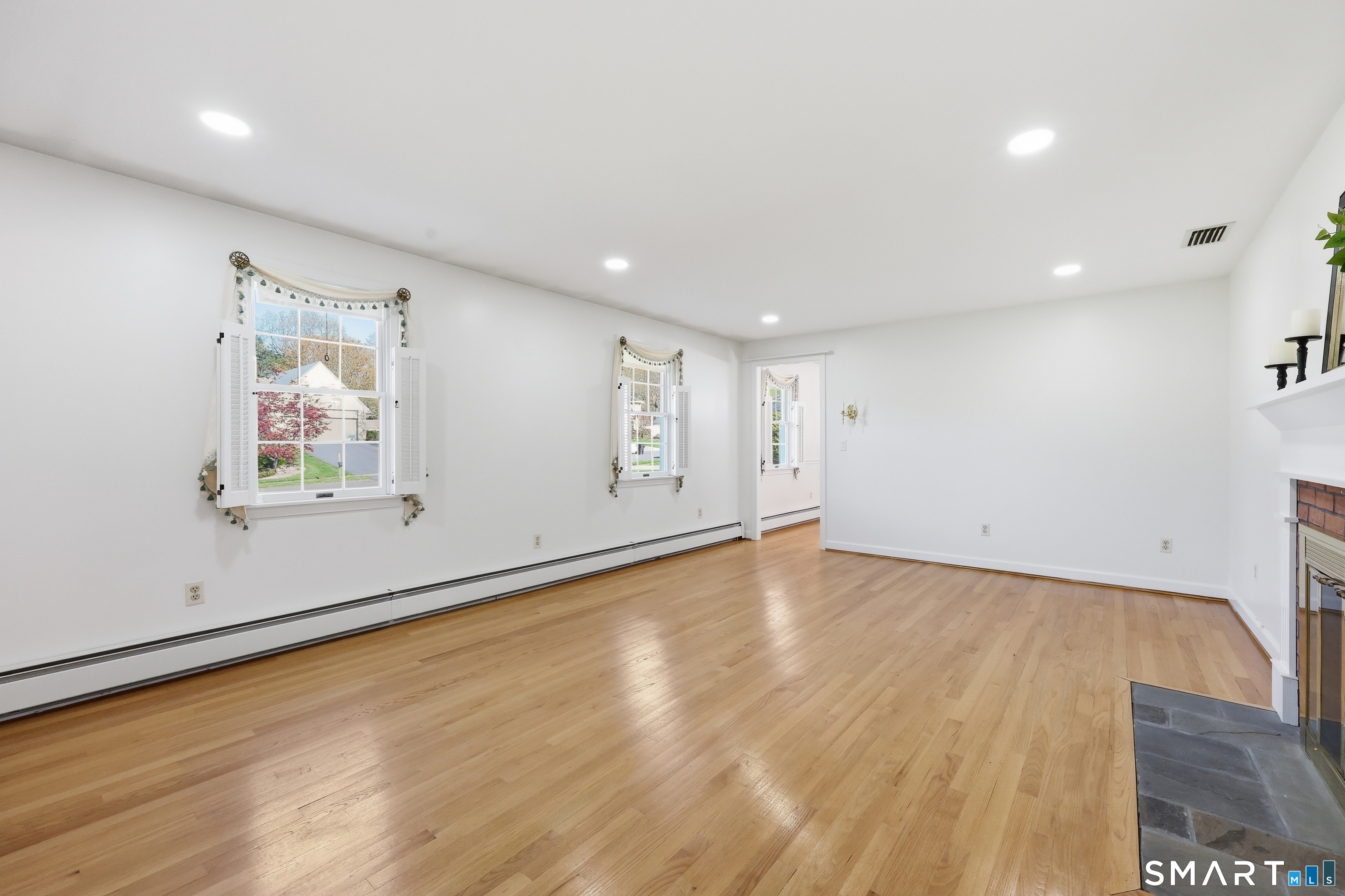 19 Andmar Lane South Windsor CT 06074