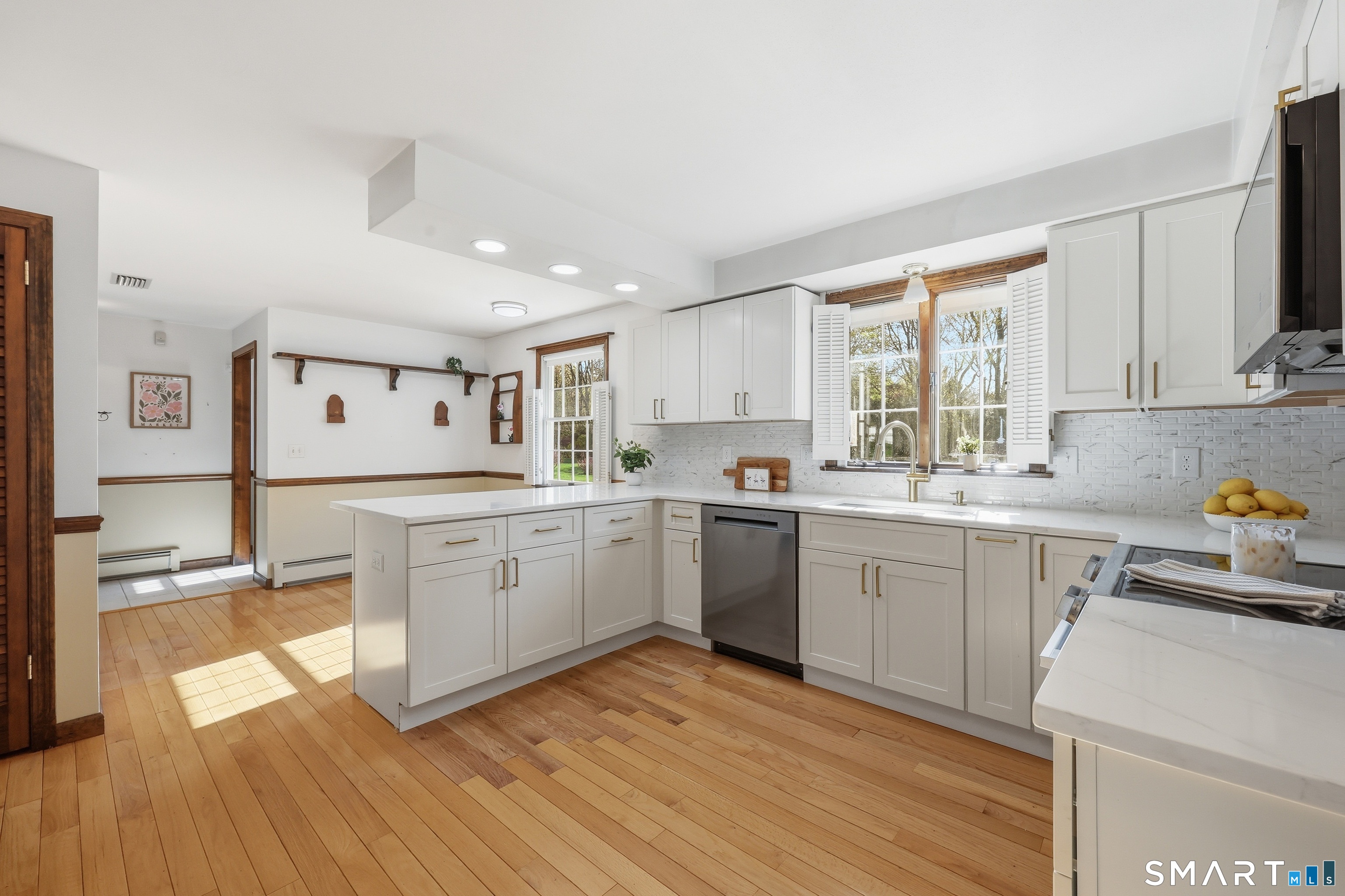 19 Andmar Lane South Windsor CT 06074