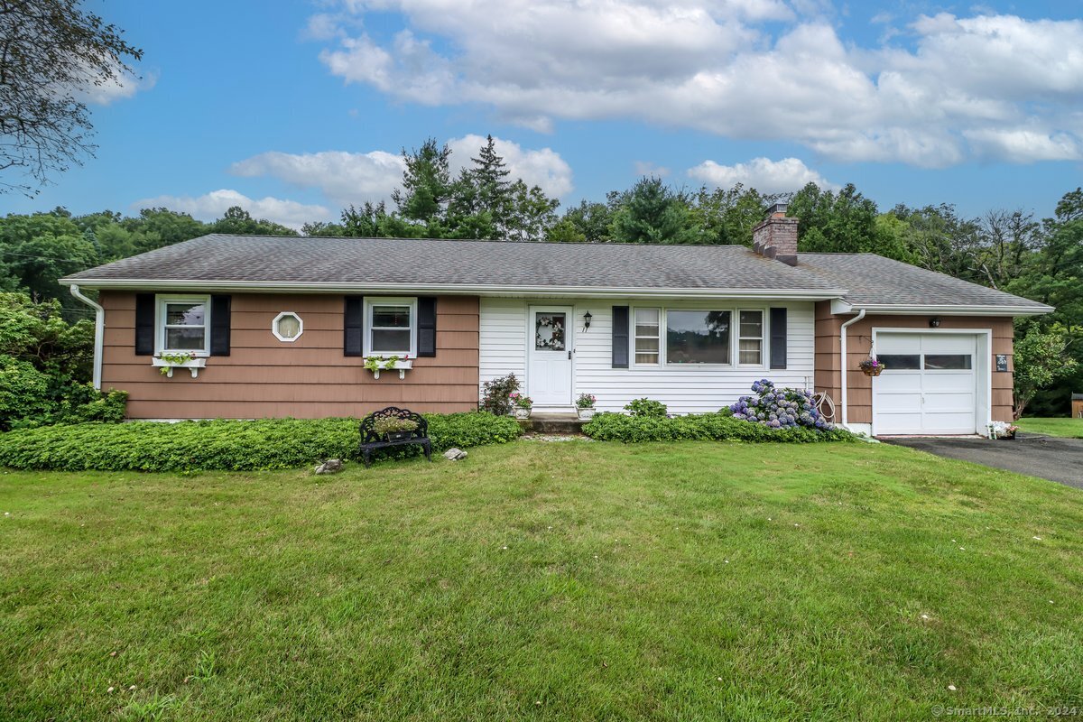 11 Dana Road Danbury CT 06811