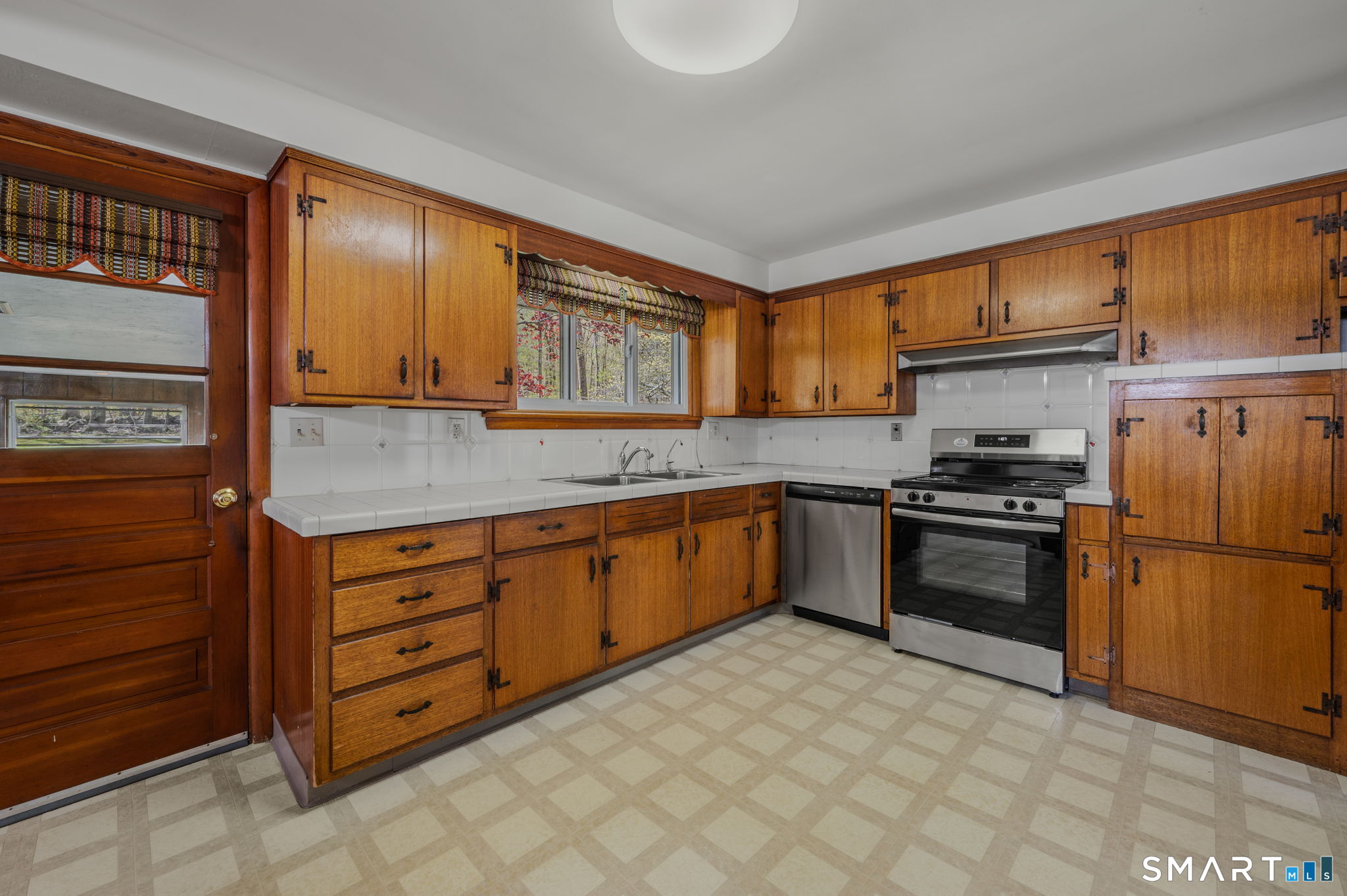 72 Pollys Lane Montville CT 06382