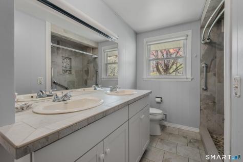 72 Pollys Lane Montville CT 06382