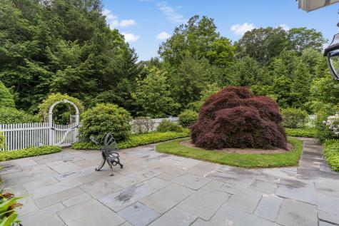 173 Highwoods Drive Guilford CT 06437