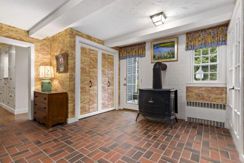 173 Highwoods Drive Guilford CT 06437