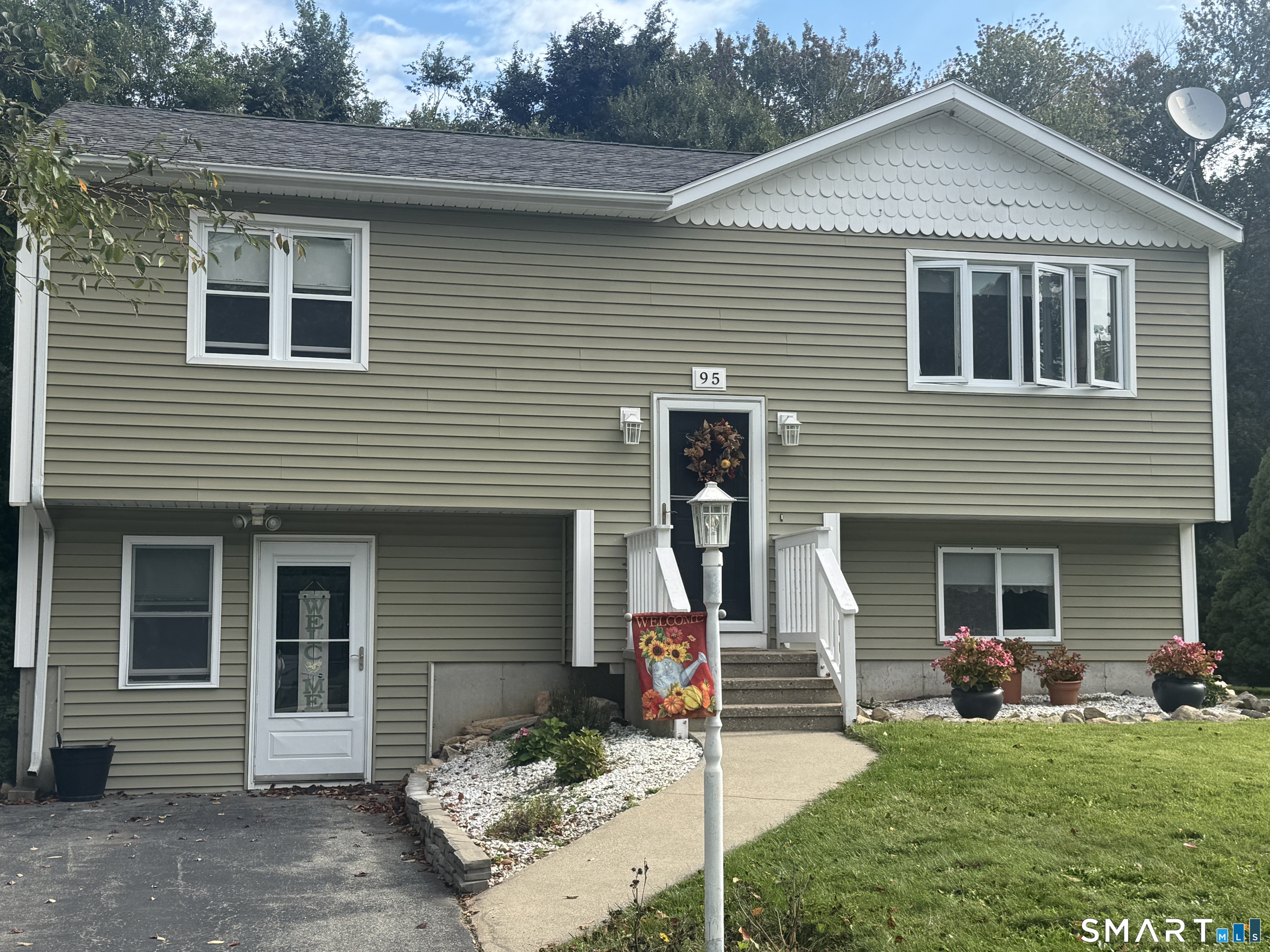 95 Cottonwood Lane Montville CT 06382