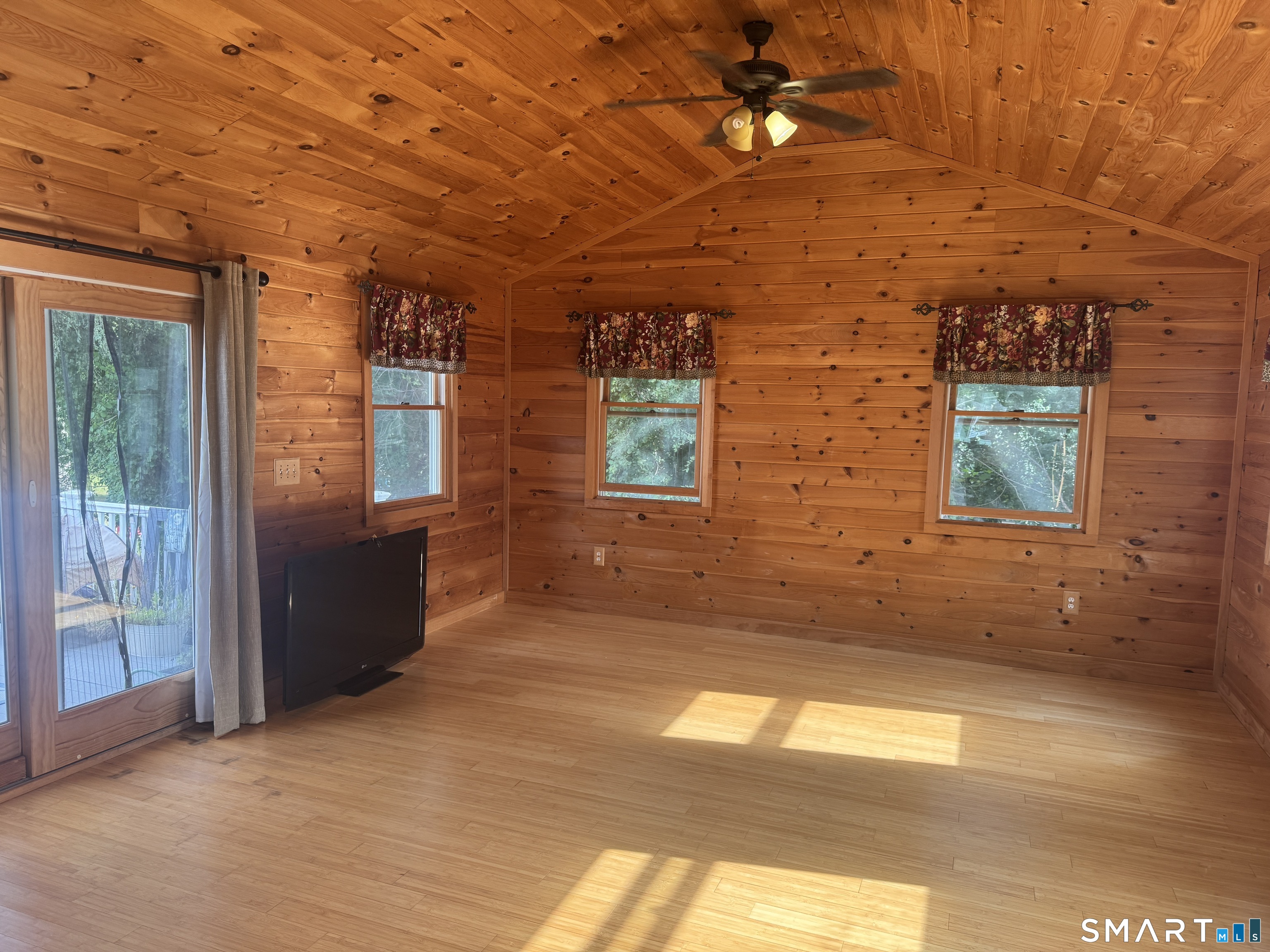 95 Cottonwood Lane Montville CT 06382