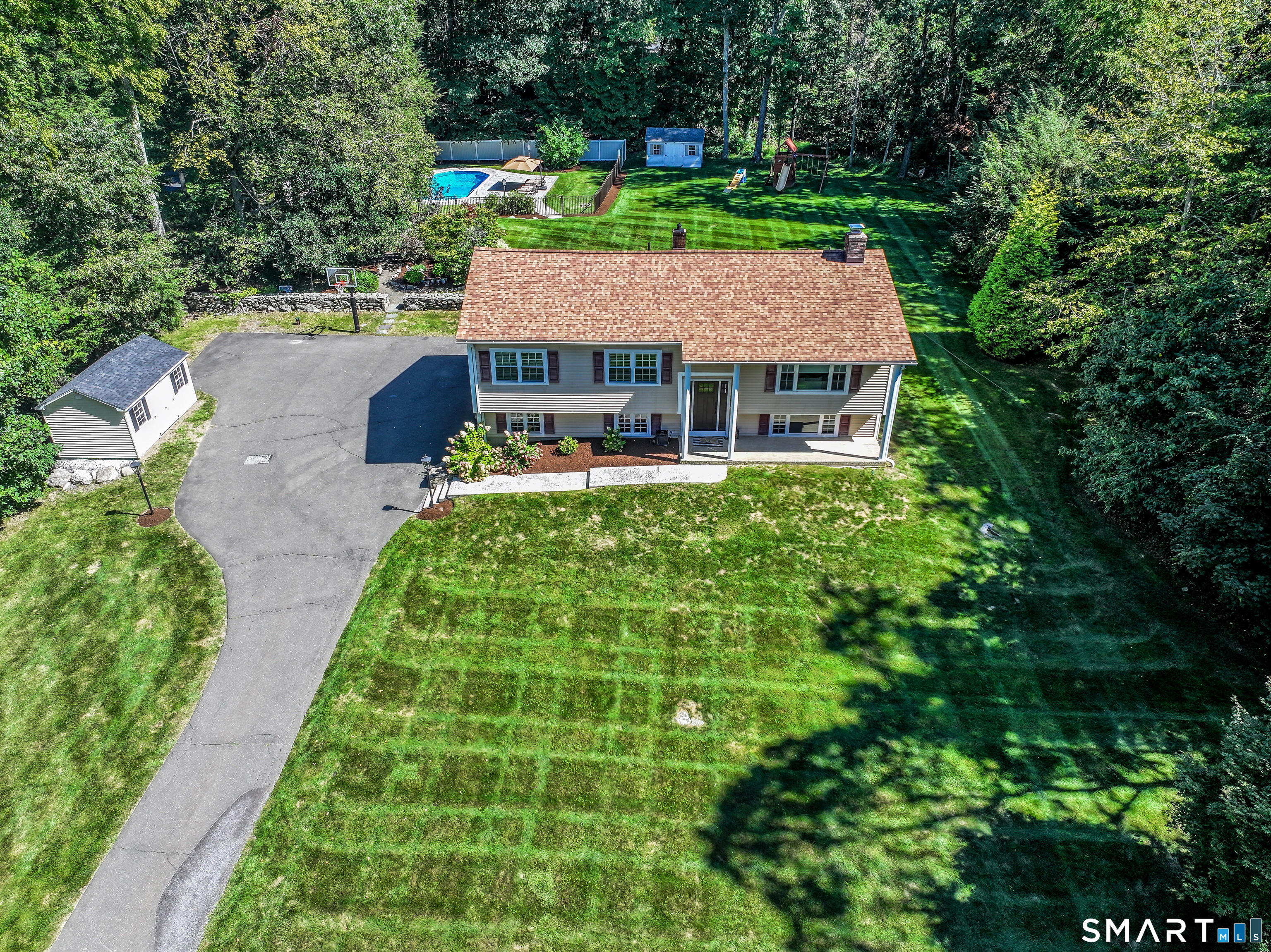 31 Deer Run Road Brookfield CT 06804