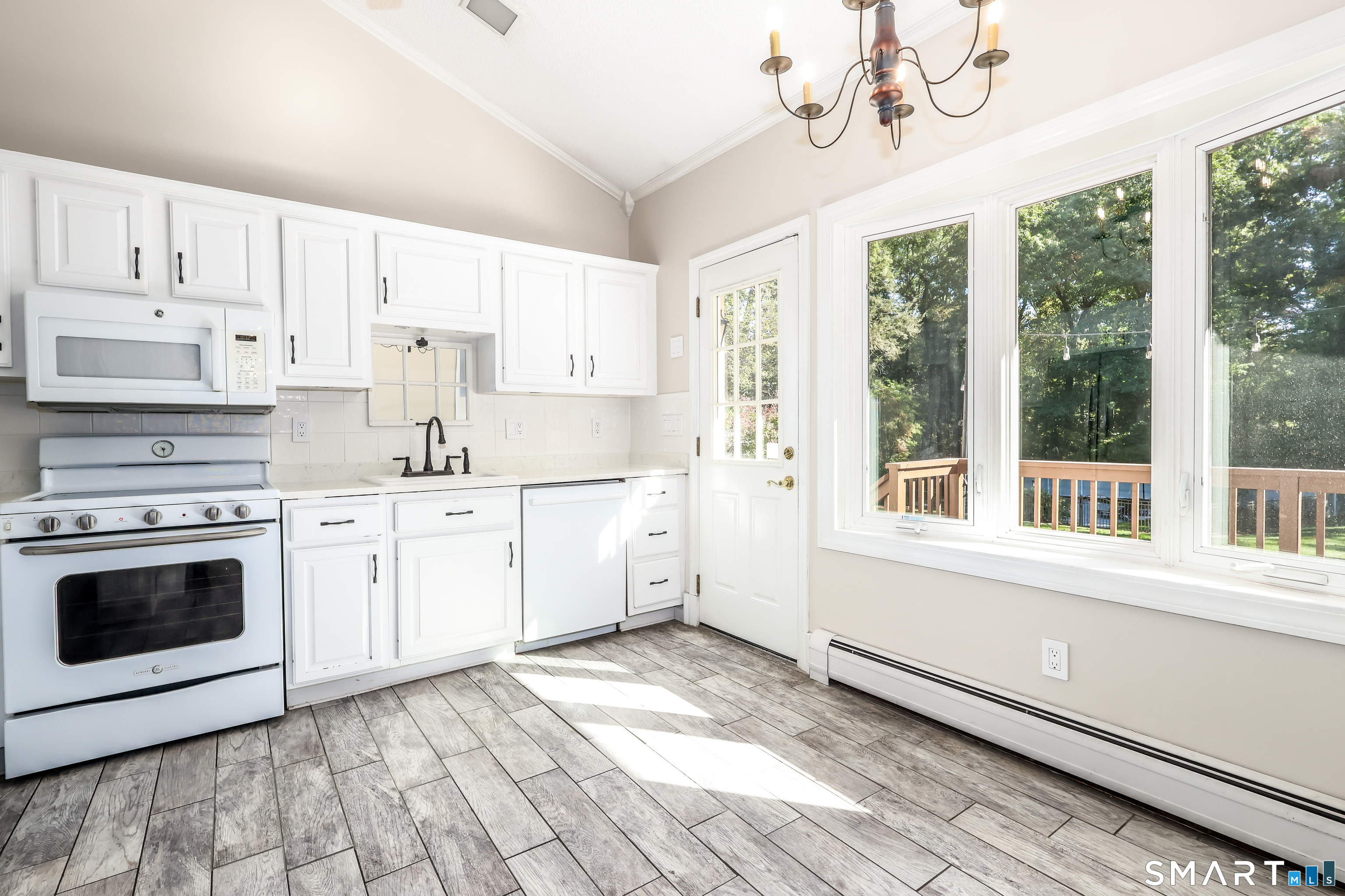 31 Deer Run Road Brookfield CT 06804