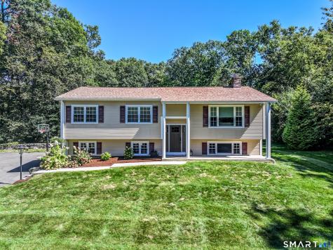 31 Deer Run Road Brookfield CT 06804