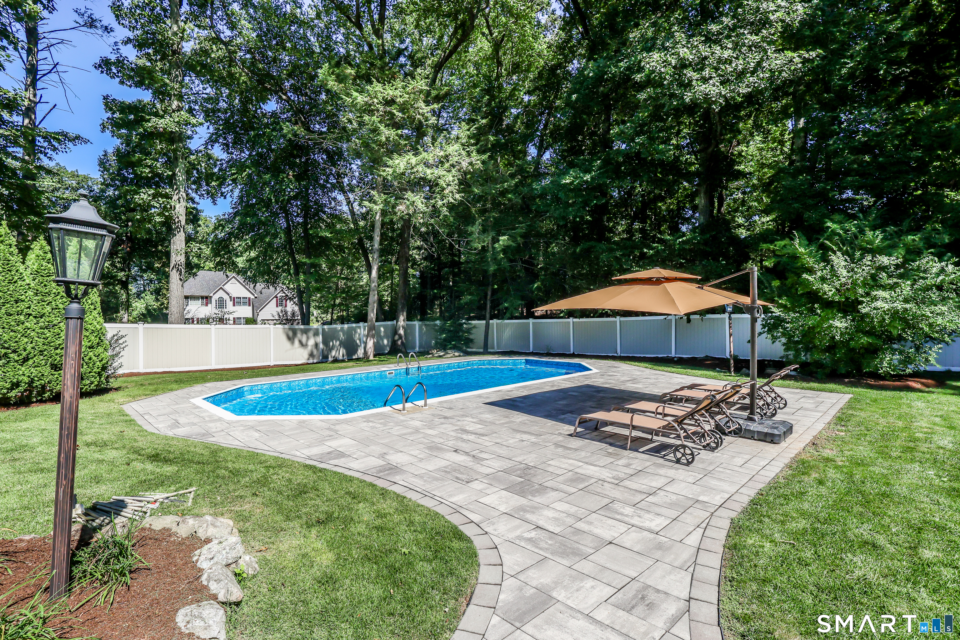 31 Deer Run Road Brookfield CT 06804