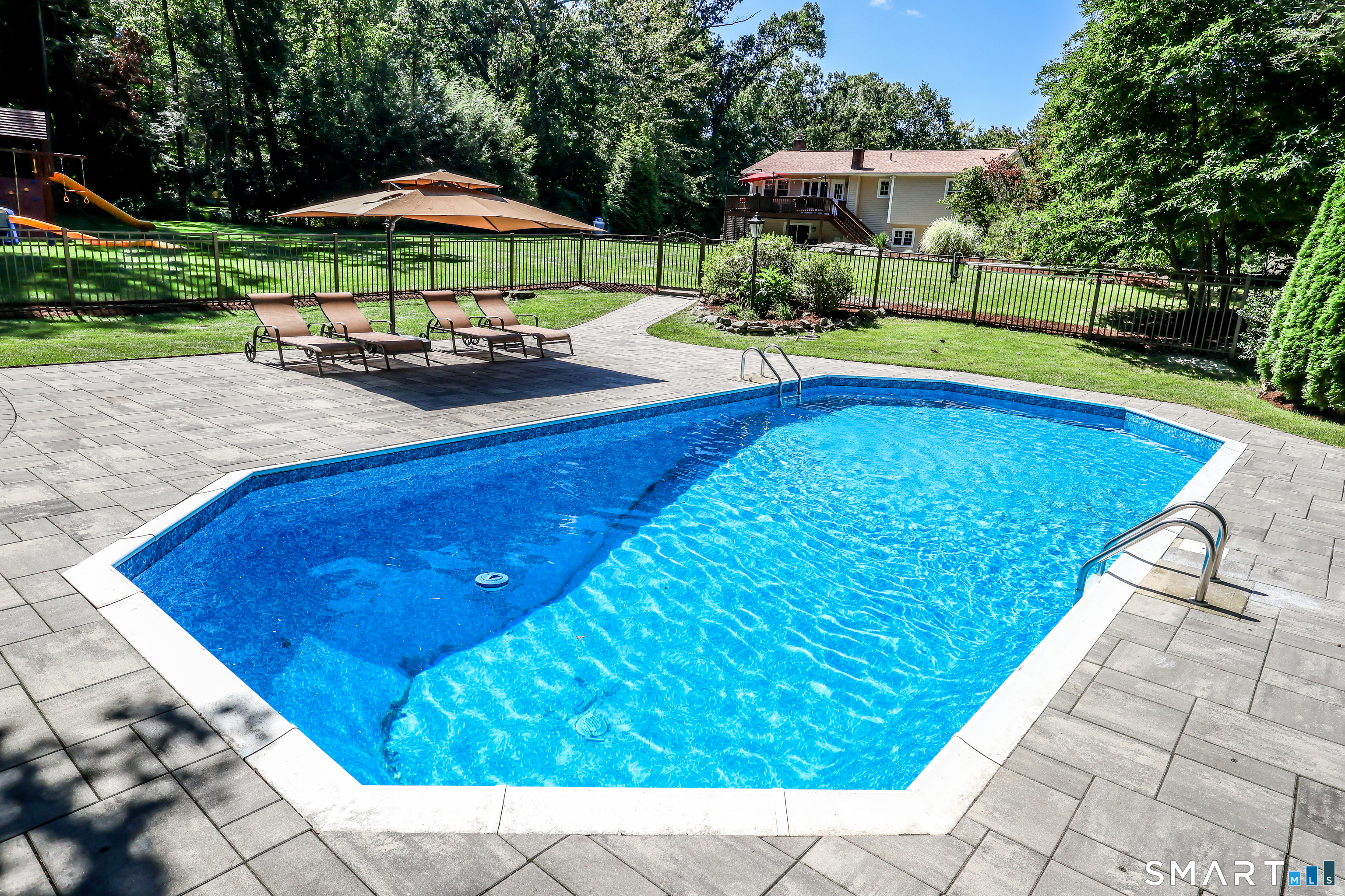 31 Deer Run Road Brookfield CT 06804