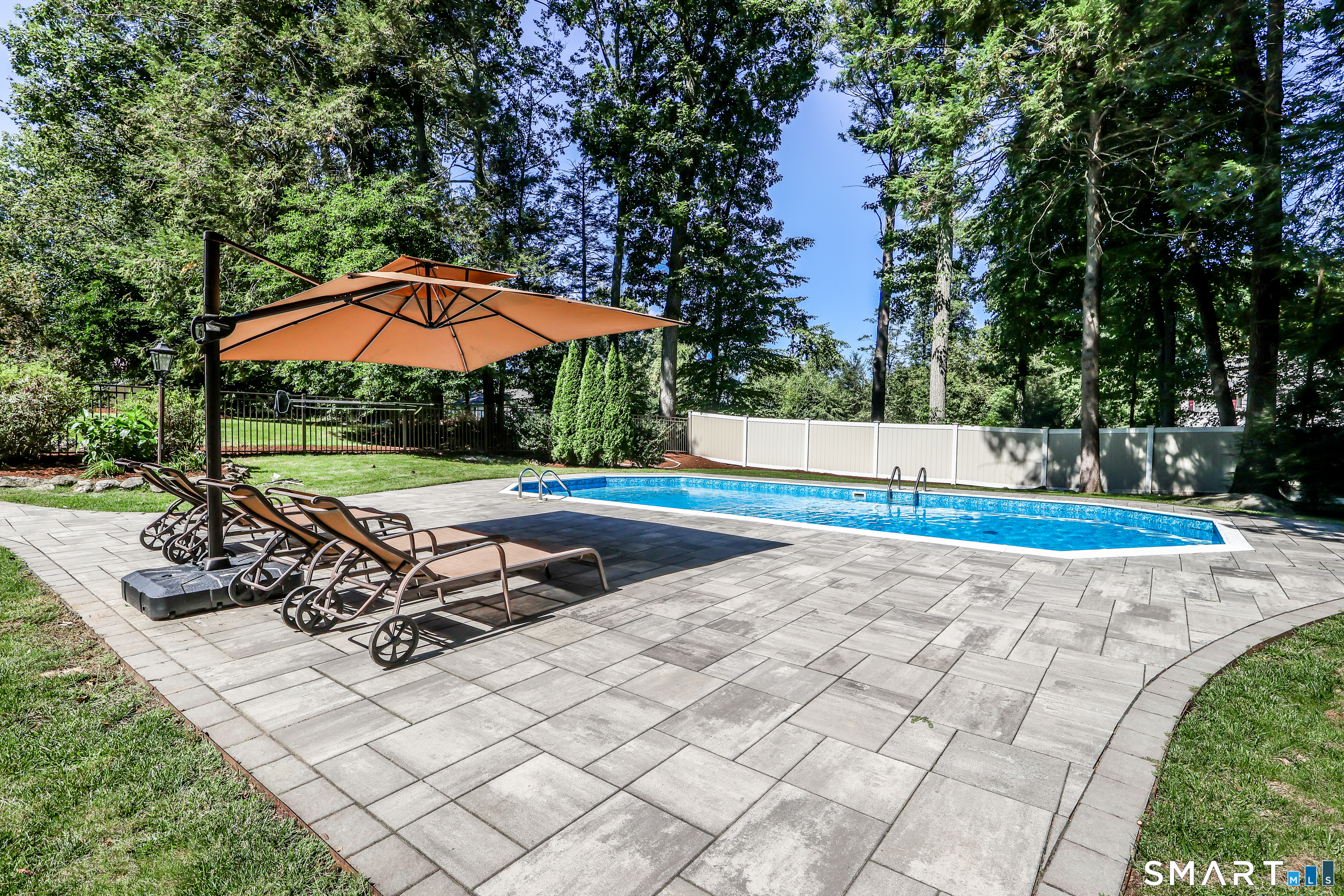 31 Deer Run Road Brookfield CT 06804