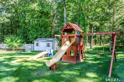 31 Deer Run Road Brookfield CT 06804