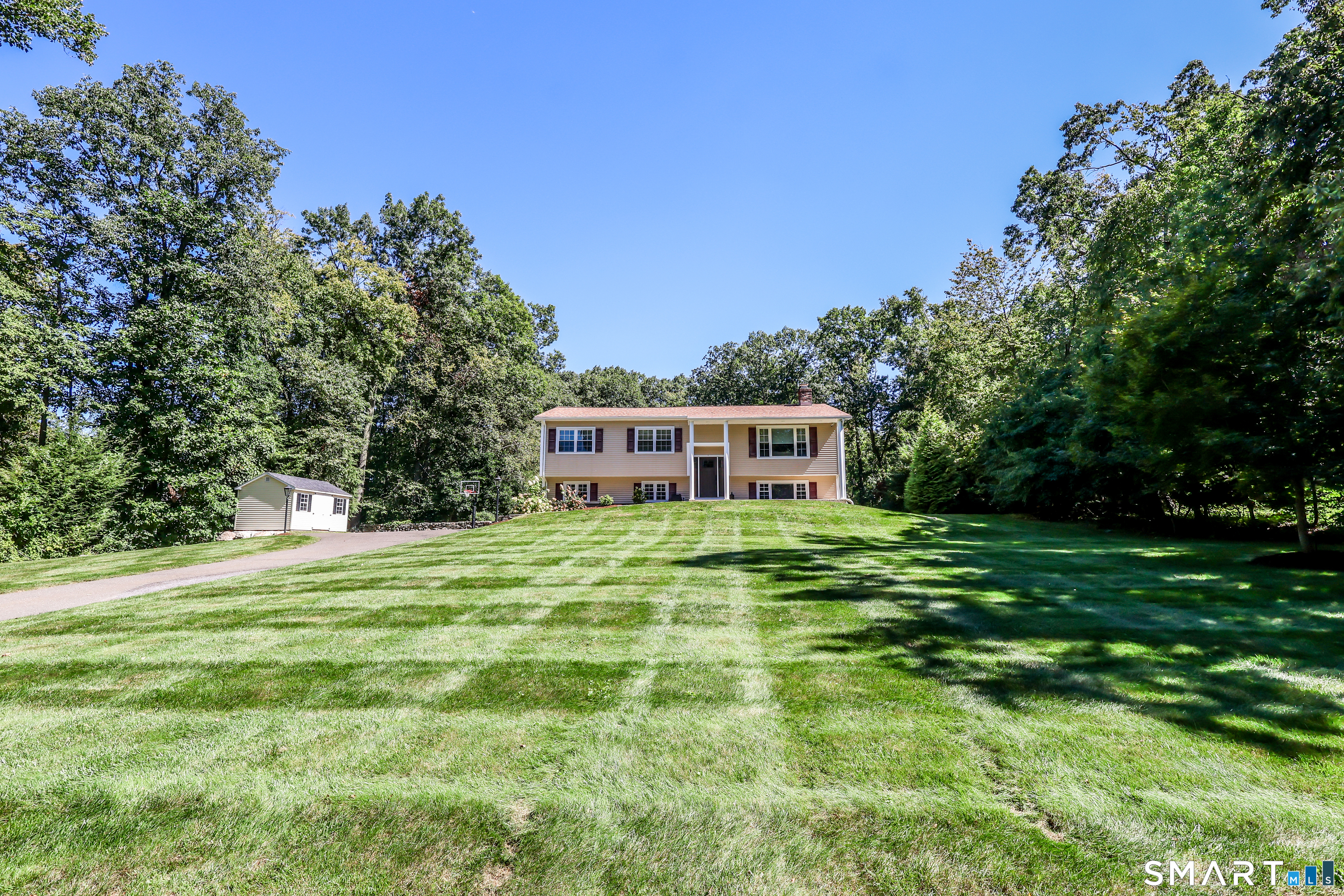 31 Deer Run Road Brookfield CT 06804