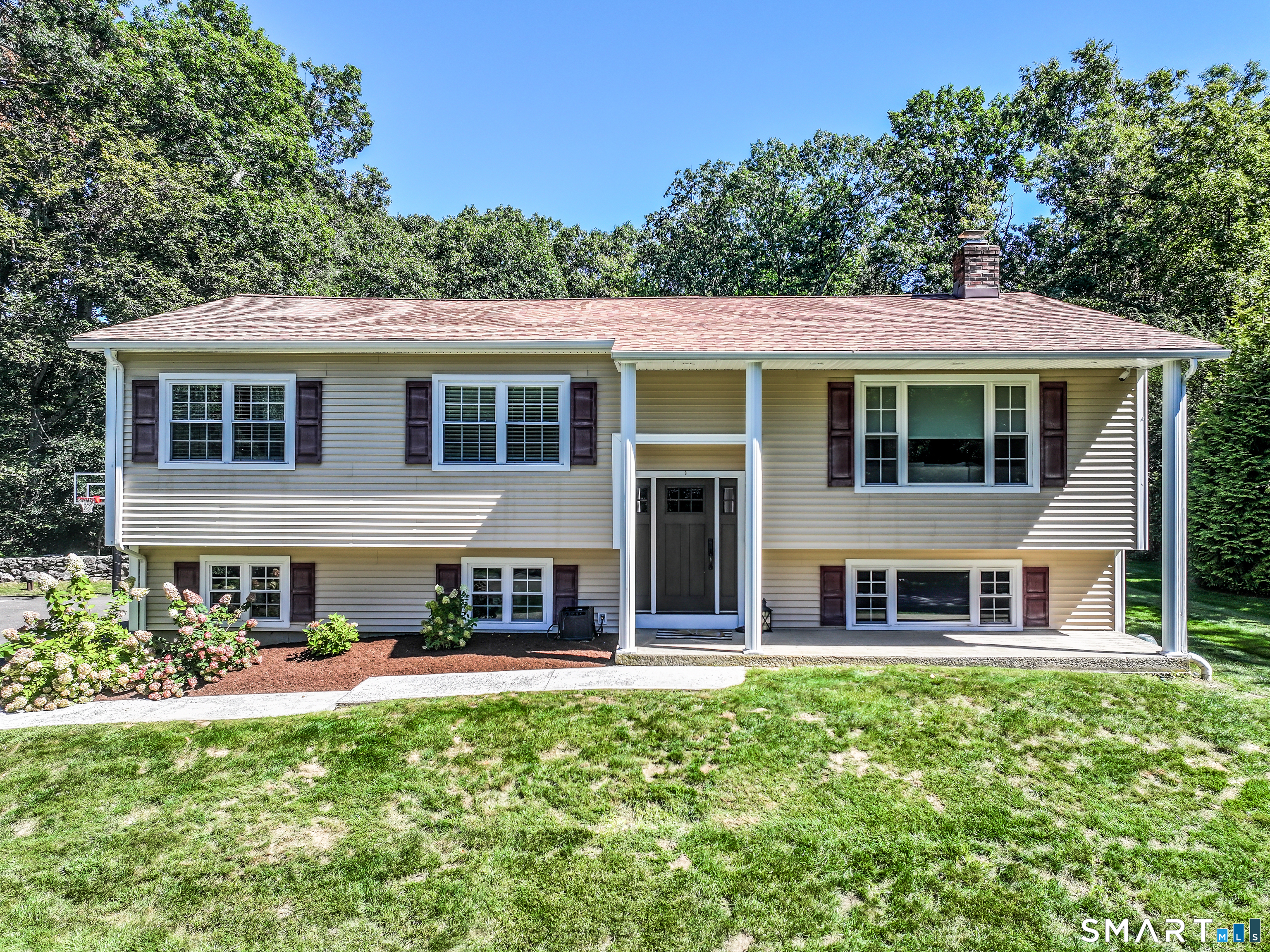 31 Deer Run Road Brookfield CT 06804