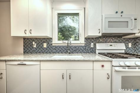 85 Sunset Avenue Milford CT 06460