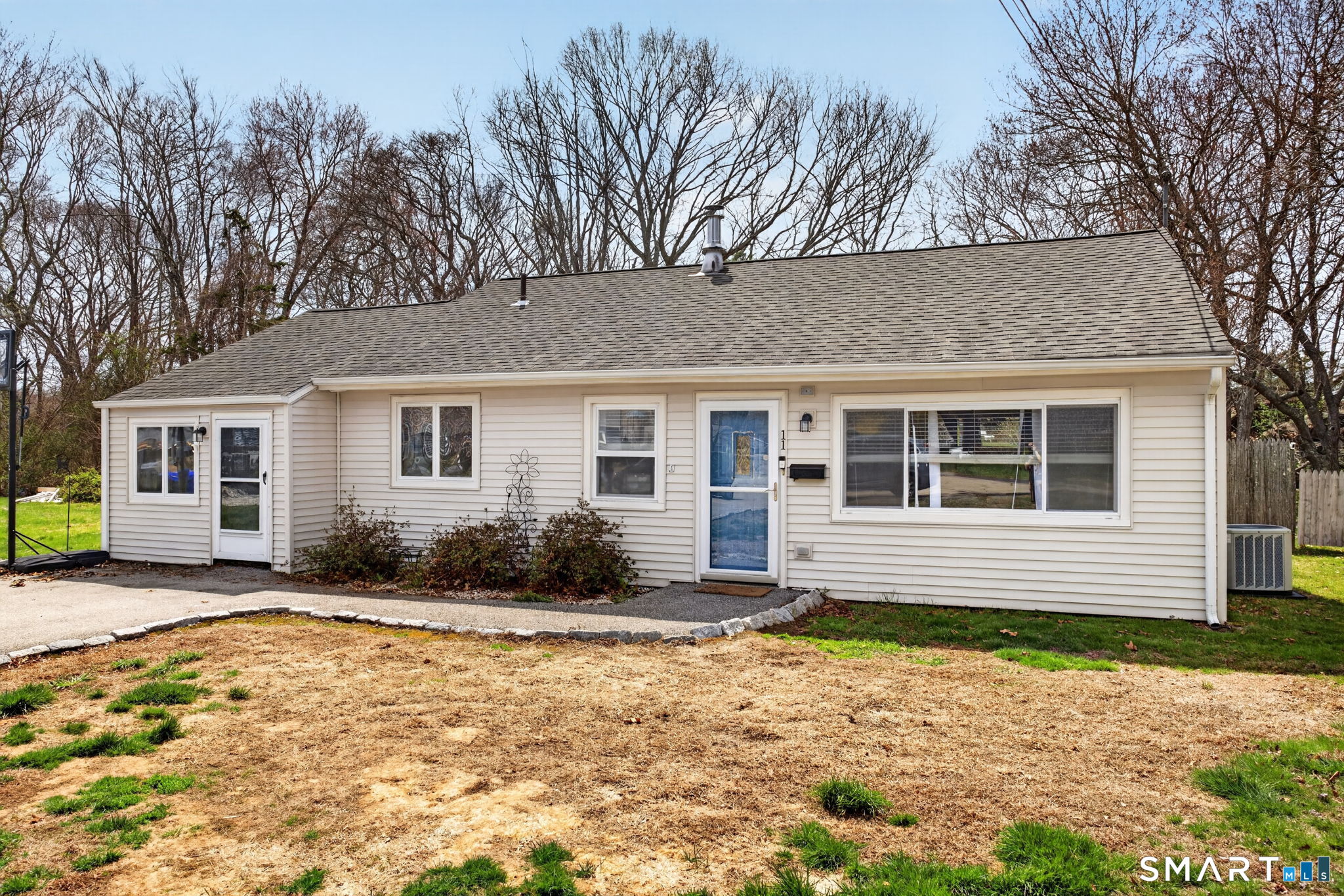 11 Carol Court Groton CT 06340