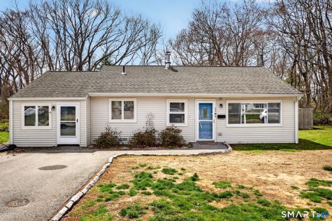 11 Carol Court Groton CT 06340