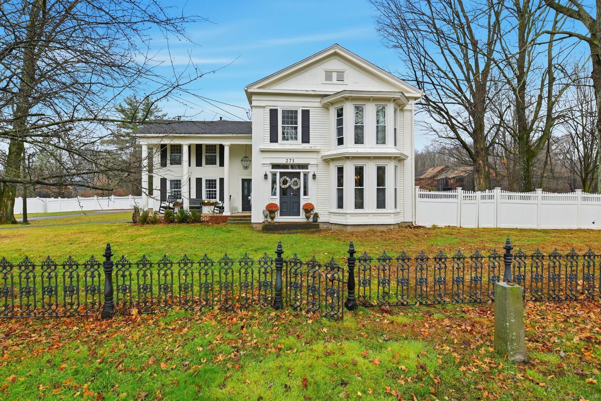 271 North Grand Street Suffield CT 06093