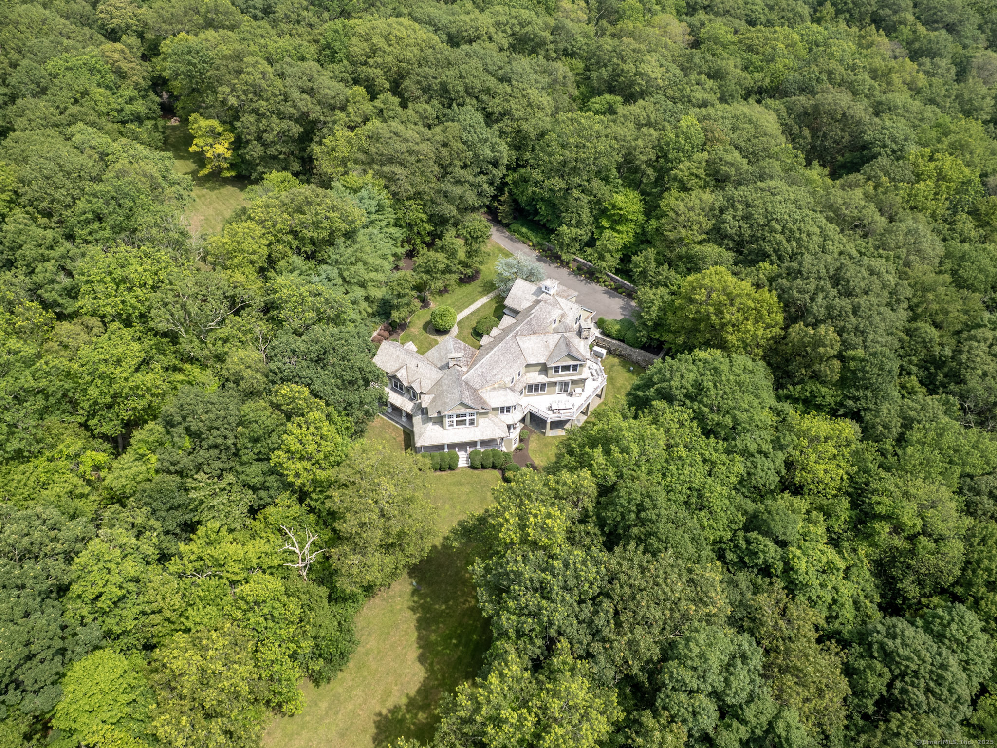55 Tanners Drive Wilton CT 06897