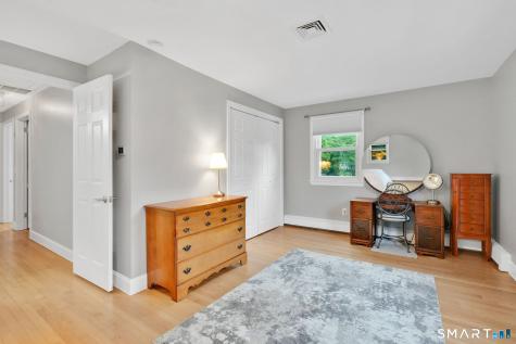 19 Kennedy Road Manchester CT 06042