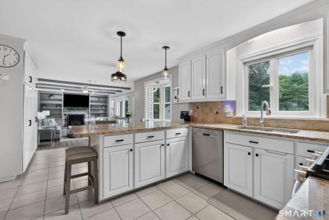 19 Kennedy Road Manchester CT 06042