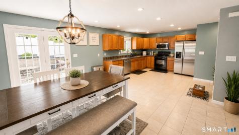 21 Stanley Street Naugatuck CT 06770