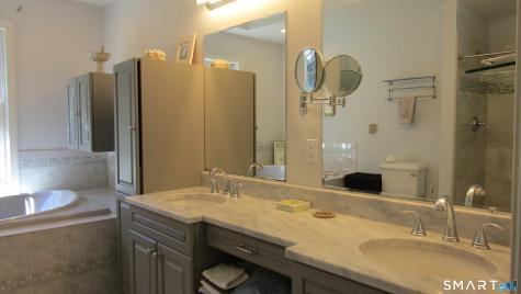 3 O'keefe Lane New Hartford CT 06057