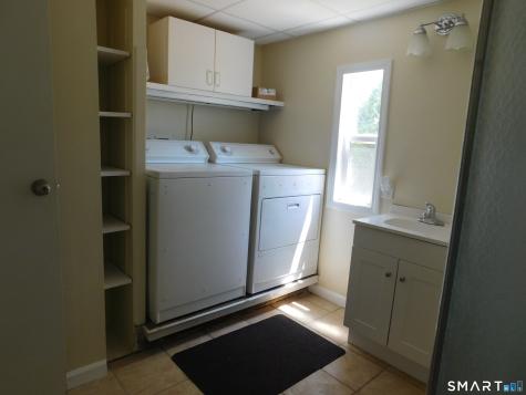 24 E Street Groton CT 06340