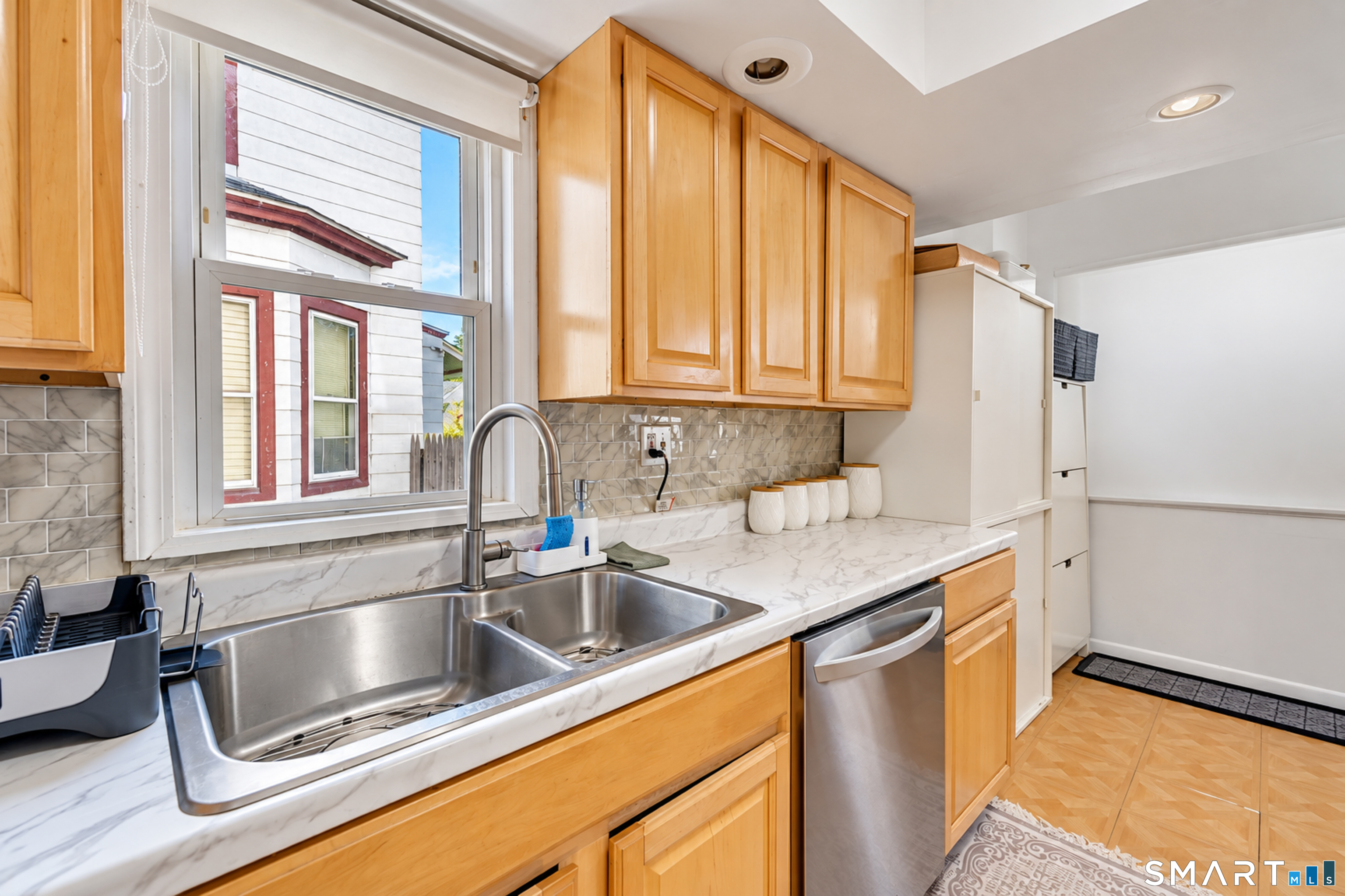 406 First Avenue West Haven CT 06516