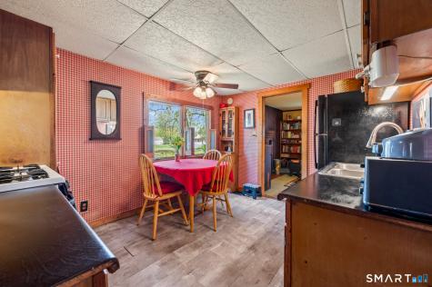 12 Booth Road Enfield CT 06082