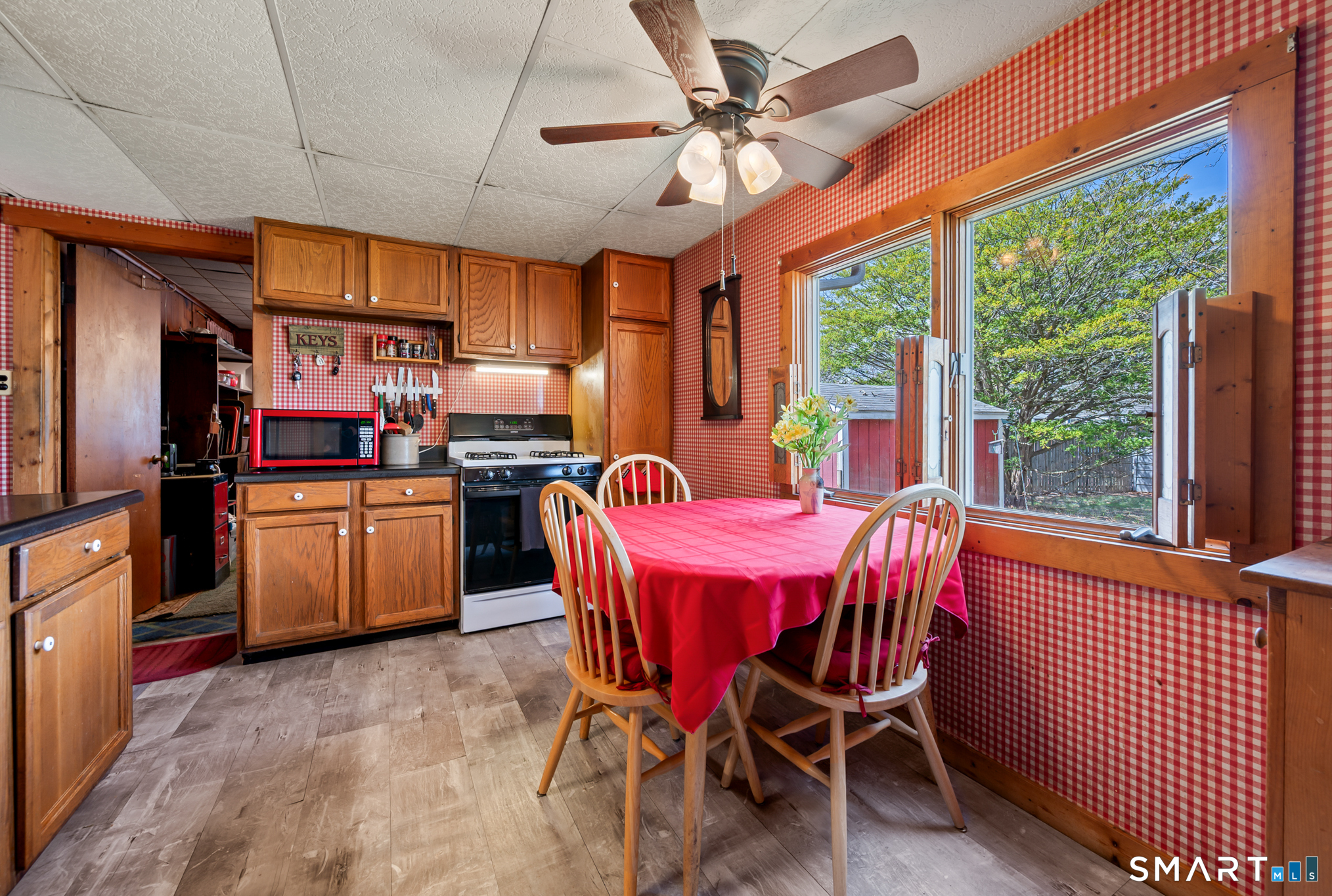 12 Booth Road Enfield CT 06082