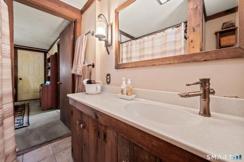 12 Booth Road Enfield CT 06082