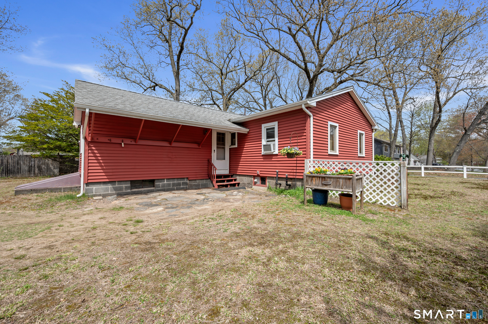 12 Booth Road Enfield CT 06082