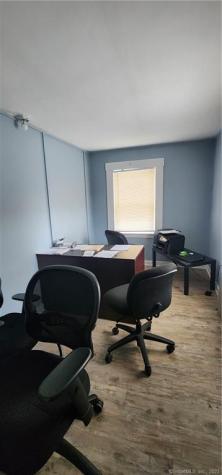 60 Jay Street New London CT 06320