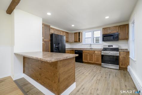 206 Ridgefield Avenue Bridgeport CT 06610